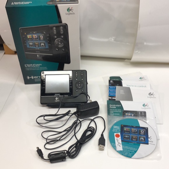 Logitech Harmony 1100 Touch Screen Universal Remote - Picture 16 of 17